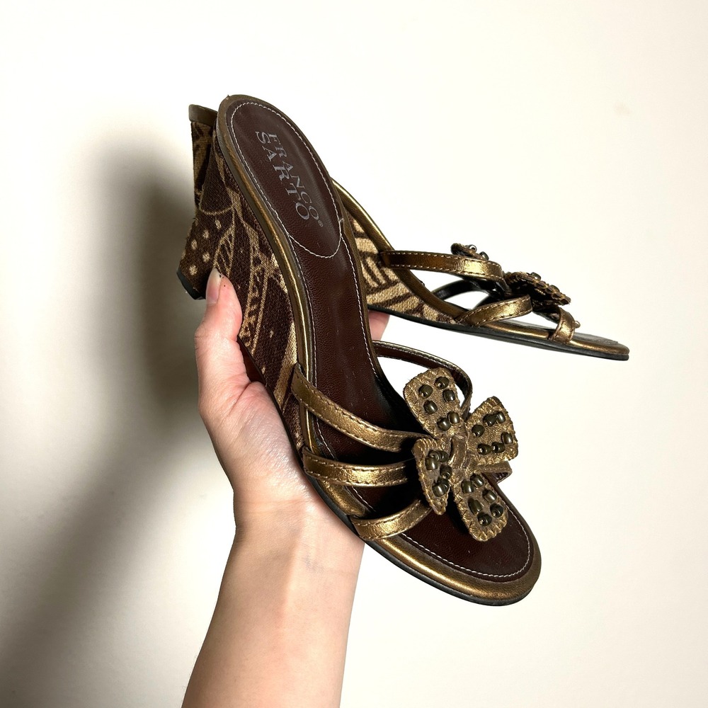 Franco Sarto Gold Brown Boho Y2K Studded Wedge Sandal Women Size 6.5 Metallic